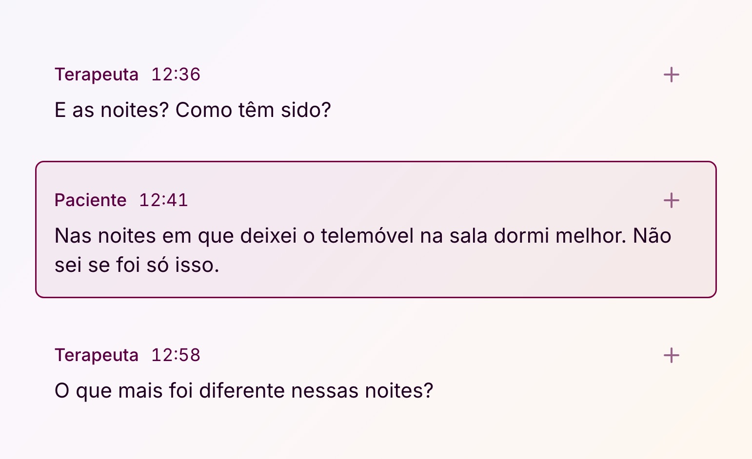 A passagem citada no seu lugar na transcrição: a pergunta da terapeuta às 12:36, a resposta da paciente às 12:41, marcada — «Nas noites em que deixei o telemóvel na sala dormi melhor. Não sei se foi só isso.» — e a pergunta seguinte às 12:58.